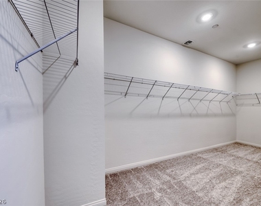 560 Preston Oak Place - Photo Thumbnail 13