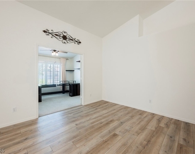 239 Leaf Bud Court - Photo Thumbnail 6