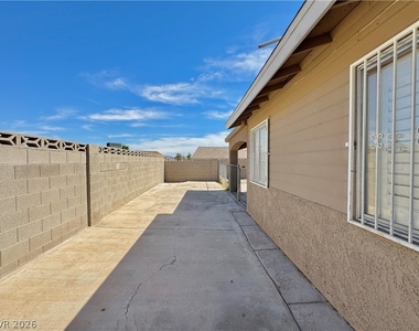 1913 Cameron Street - Photo Thumbnail 19