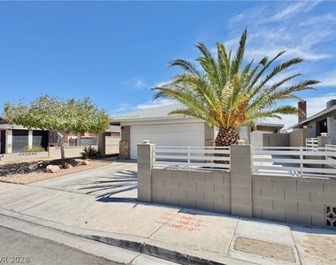 1913 Cameron Street - Photo Thumbnail 1