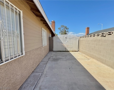 1913 Cameron Street - Photo Thumbnail 18