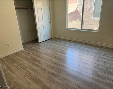 8931 W Torino Avenue - Photo Thumbnail 11