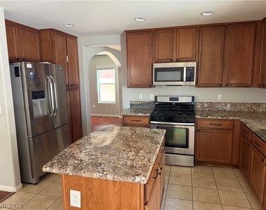 8931 W Torino Avenue - Photo Thumbnail 3