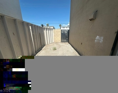 2909 Elm Avenue - Photo Thumbnail 10