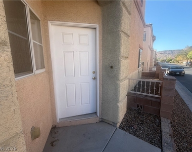 9915 Elkhead Creek Way - Photo Thumbnail 1