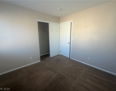 9915 Elkhead Creek Way - Photo Thumbnail 13