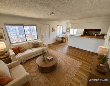 3431 E Cheyenne Avenue - Photo Thumbnail 2