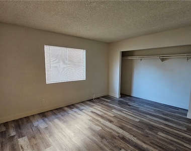 2771 Eldora Circle - Photo Thumbnail 5