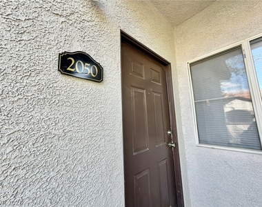 2615 W Gary Avenue - Photo Thumbnail 18