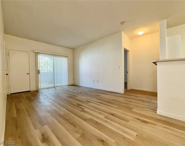 2615 W Gary Avenue - Photo Thumbnail 1