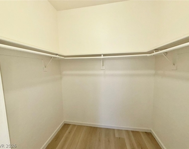 2615 W Gary Avenue - Photo Thumbnail 17