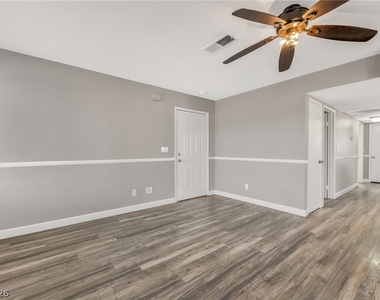5689 E Lake Mead Boulevard - Photo Thumbnail 3