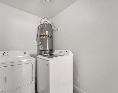 5689 E Lake Mead Boulevard - Photo Thumbnail 13