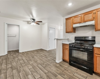 3686 Golden Sunset Court - Photo Thumbnail 14