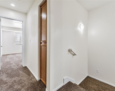 3686 Golden Sunset Court - Photo Thumbnail 16