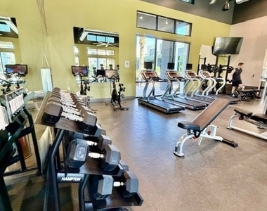 11315 Kraft Mountain Avenue - Photo Thumbnail 26