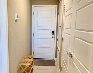 11315 Kraft Mountain Avenue - Photo Thumbnail 13