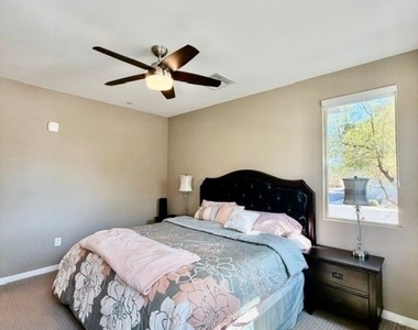11315 Kraft Mountain Avenue - Photo Thumbnail 18