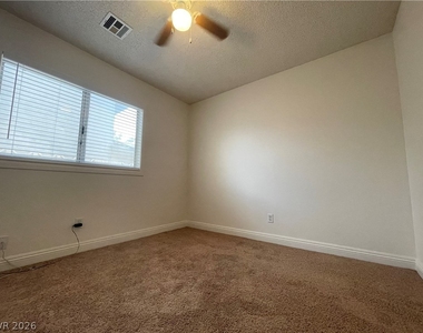 314 Tamarack Drive - Photo Thumbnail 22