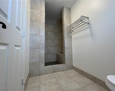 314 Tamarack Drive - Photo Thumbnail 19