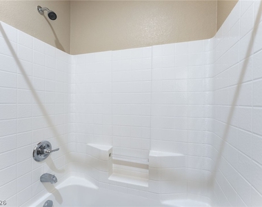 6841 Compass Cove Avenue - Photo Thumbnail 29