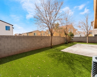 6841 Compass Cove Avenue - Photo Thumbnail 35