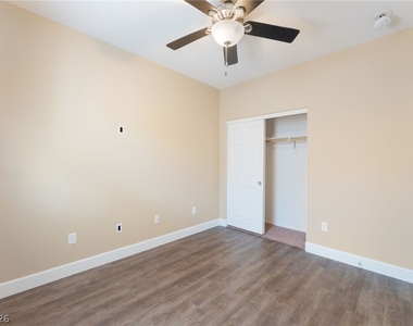 6841 Compass Cove Avenue - Photo Thumbnail 33