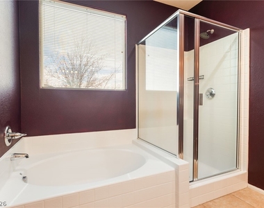 6841 Compass Cove Avenue - Photo Thumbnail 24