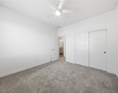 1531 Layla Crossing Avenue - Photo Thumbnail 28