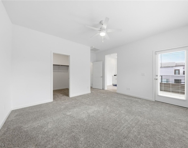 1531 Layla Crossing Avenue - Photo Thumbnail 24