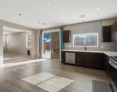 7809 Bear Tooth Cave Court - Photo Thumbnail 40