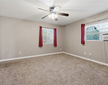 7809 Bear Tooth Cave Court - Photo Thumbnail 56