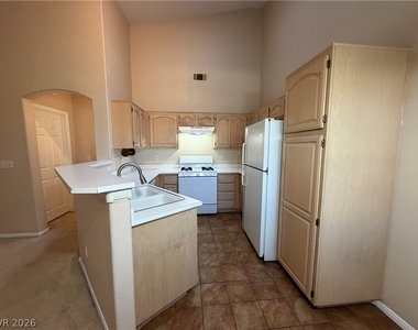 3320 S Fort Apache Road - Photo Thumbnail 5