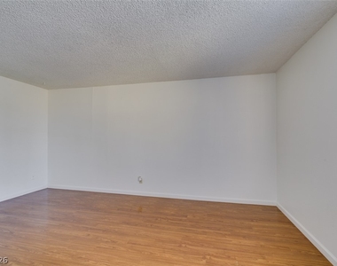1404 Santa Anita Drive - Photo Thumbnail 10