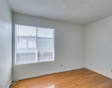 1404 Santa Anita Drive - Photo Thumbnail 31