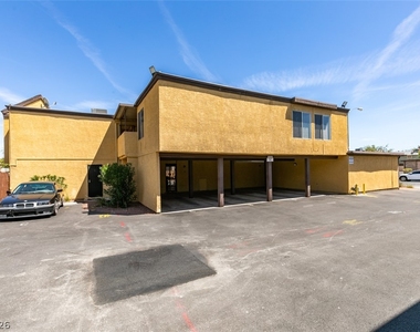 1404 Santa Anita Drive - Photo Thumbnail 3