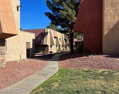 5295 Indian River Drive - Photo Thumbnail 16