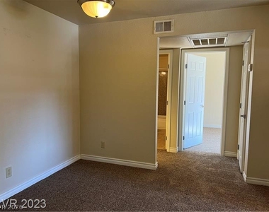 5295 Indian River Drive - Photo Thumbnail 4