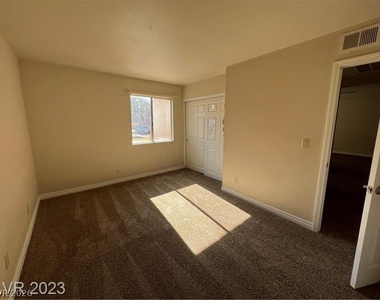 5295 Indian River Drive - Photo Thumbnail 7