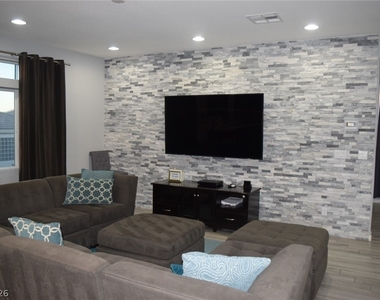 8356 Langhorne Creek Street - Photo Thumbnail 5
