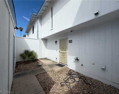 4078 Gold Coast Drive - Photo Thumbnail 3