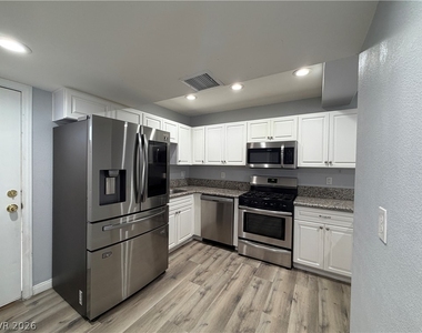 4078 Gold Coast Drive - Photo Thumbnail 4