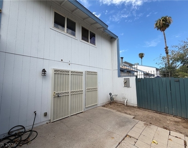 4078 Gold Coast Drive - Photo Thumbnail 2