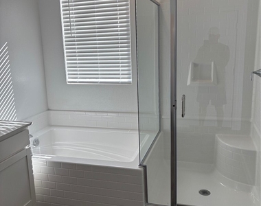 1492 Marsh Bird Street - Photo Thumbnail 10
