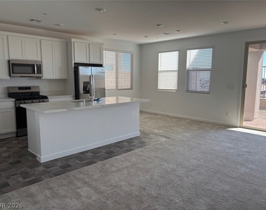1492 Marsh Bird Street - Photo Thumbnail 3