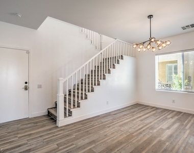2840 Blythswood Square - Photo Thumbnail 7
