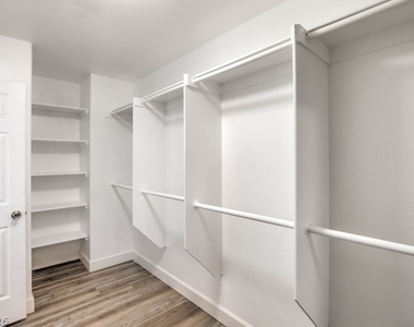 2840 Blythswood Square - Photo Thumbnail 15