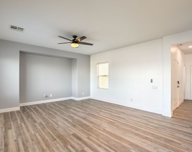 2840 Blythswood Square - Photo Thumbnail 8