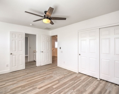 2840 Blythswood Square - Photo Thumbnail 18