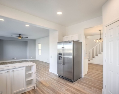 2840 Blythswood Square - Photo Thumbnail 6